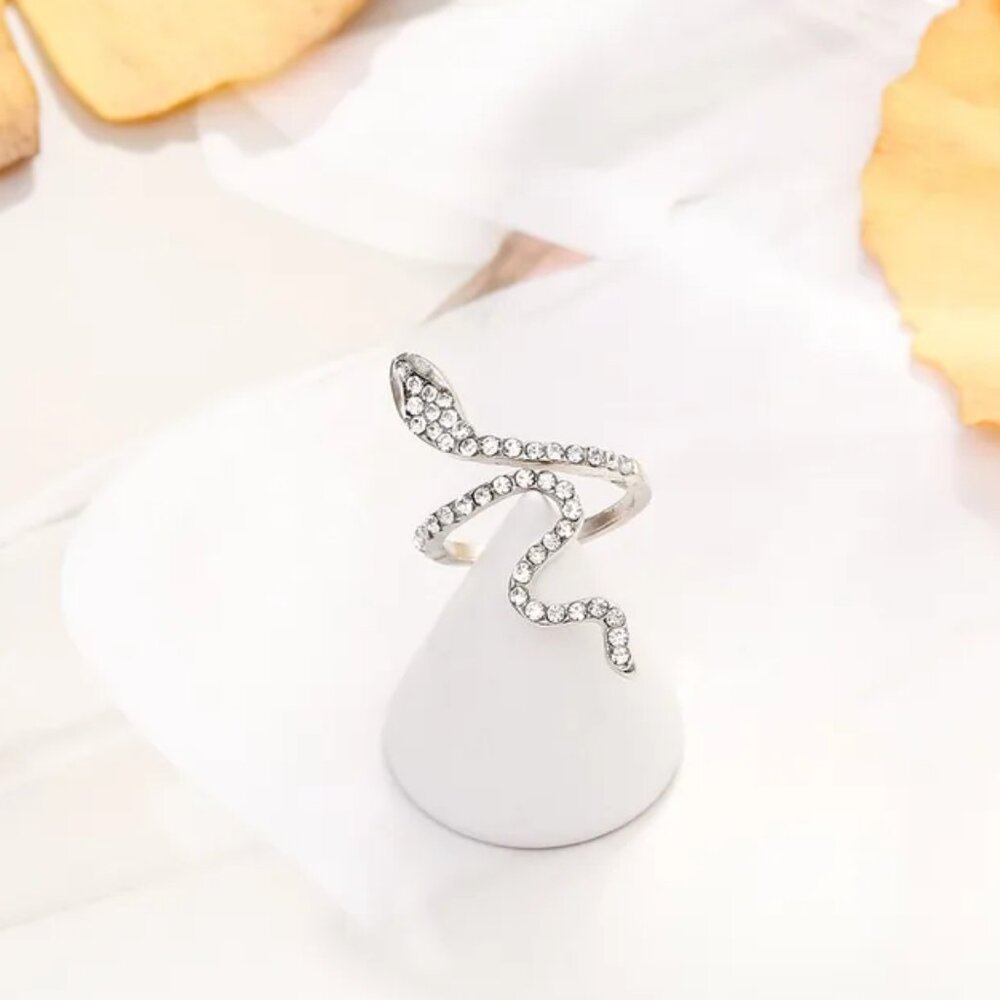 Sparkly Silver Rhinestone CZ Diamond Snake Crawler Ring NEW